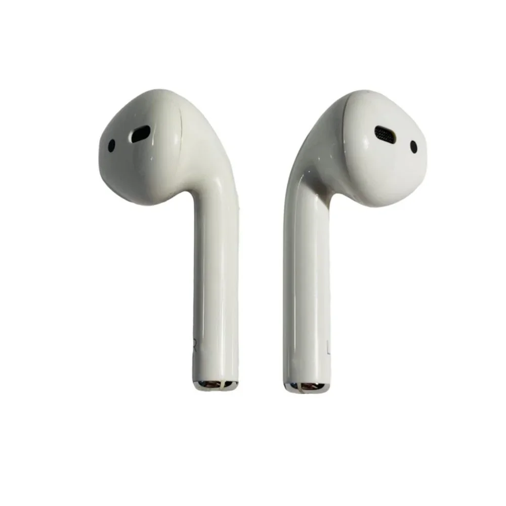 APPLE AIRPODS PRO w/ Wireless Charging Case in White w/ Box (Good Working Order)